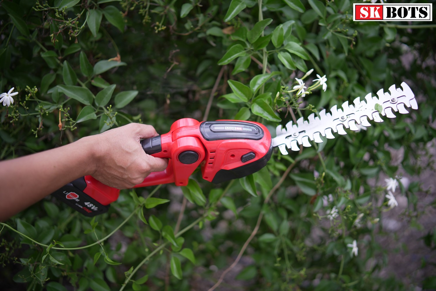 Electric Mini Hedge Trimmer